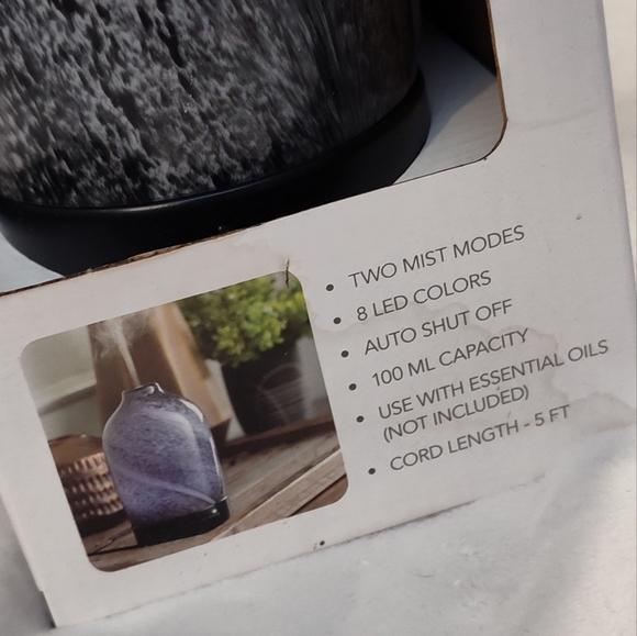 NWT!! Huntington Home Electric Oil Diffuser - Picture 3 of 7